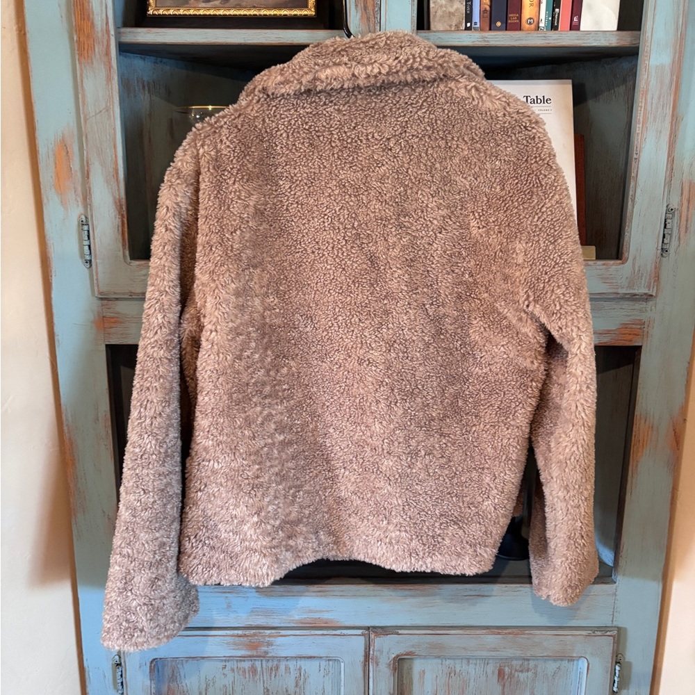 Hollister size small jacket - Picture 8 of 12